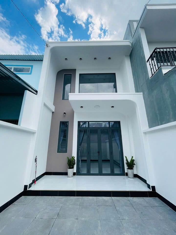 NHÀ GÁC LỬNG MỚI XÂY, NGAY TRUNG TÂM PHƯỜNG TÂN TRIỀU GIÁ CHỈ 1TY700