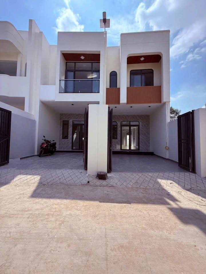 Chủ chuyển nhà bán lại căn nhà lầu sổ hồng riêng thổ cư